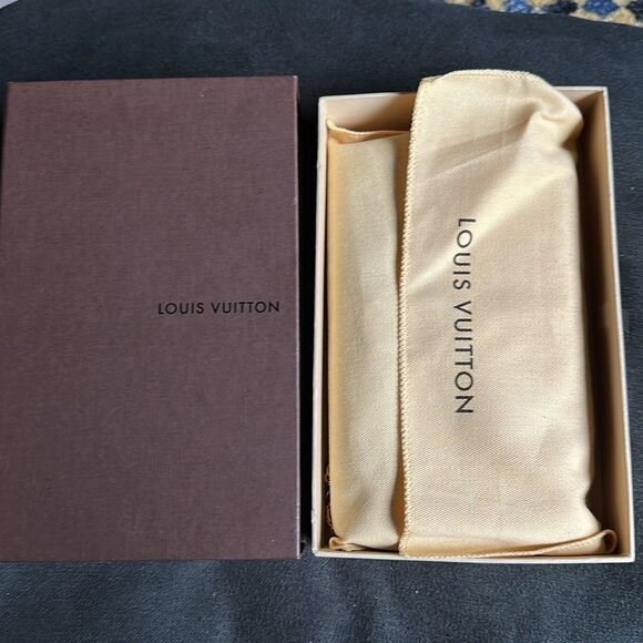 Louis Vuitton Pallas Wallet. Box Dust Bag with COA! FLASH SALE - Picture 4 of 16